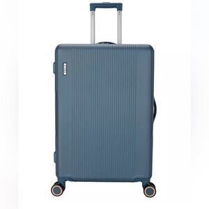 Tag Gateway  Piece Hard side Spinner 28“ Luggage suitcase $439